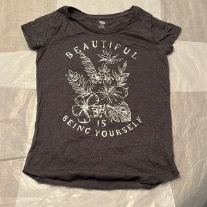 🔥🔥🔥Girls old navy shirt size 10/12